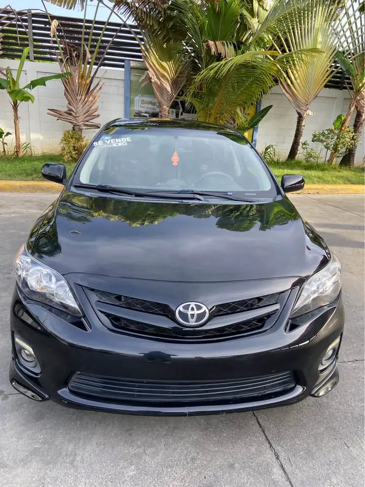 Toyota corolla S 2013  Muy buenas condiciones . Sin detalles Foto 7279653-8.jpg