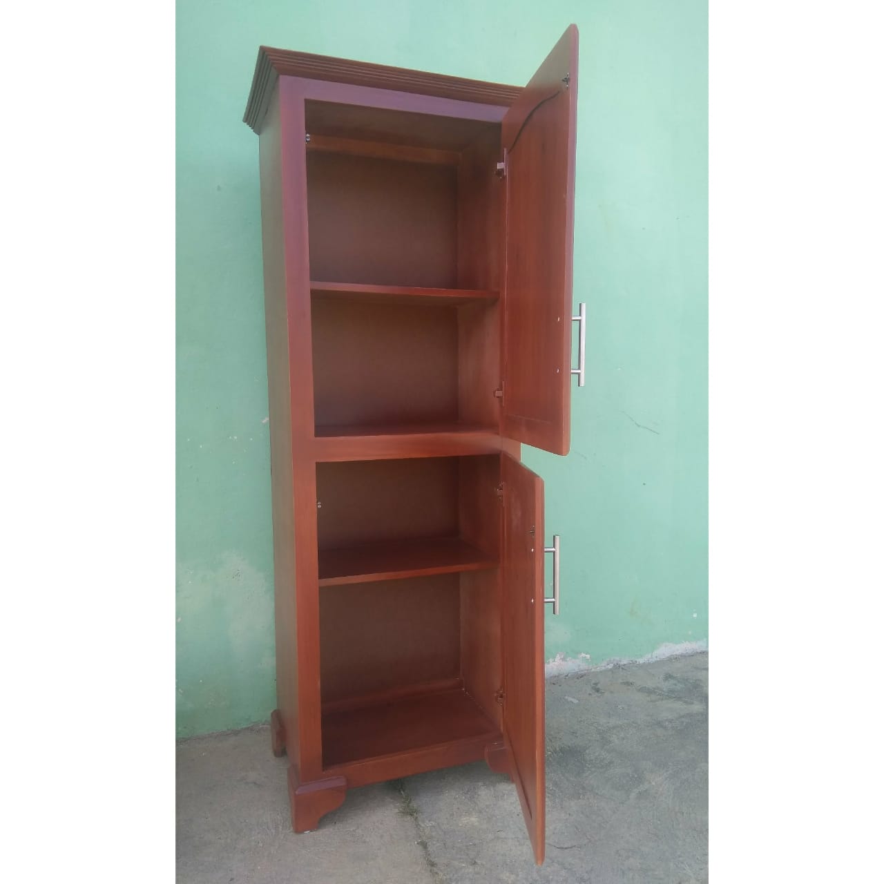 Mueble multiuso en madera  Foto 7279756-1.jpg
