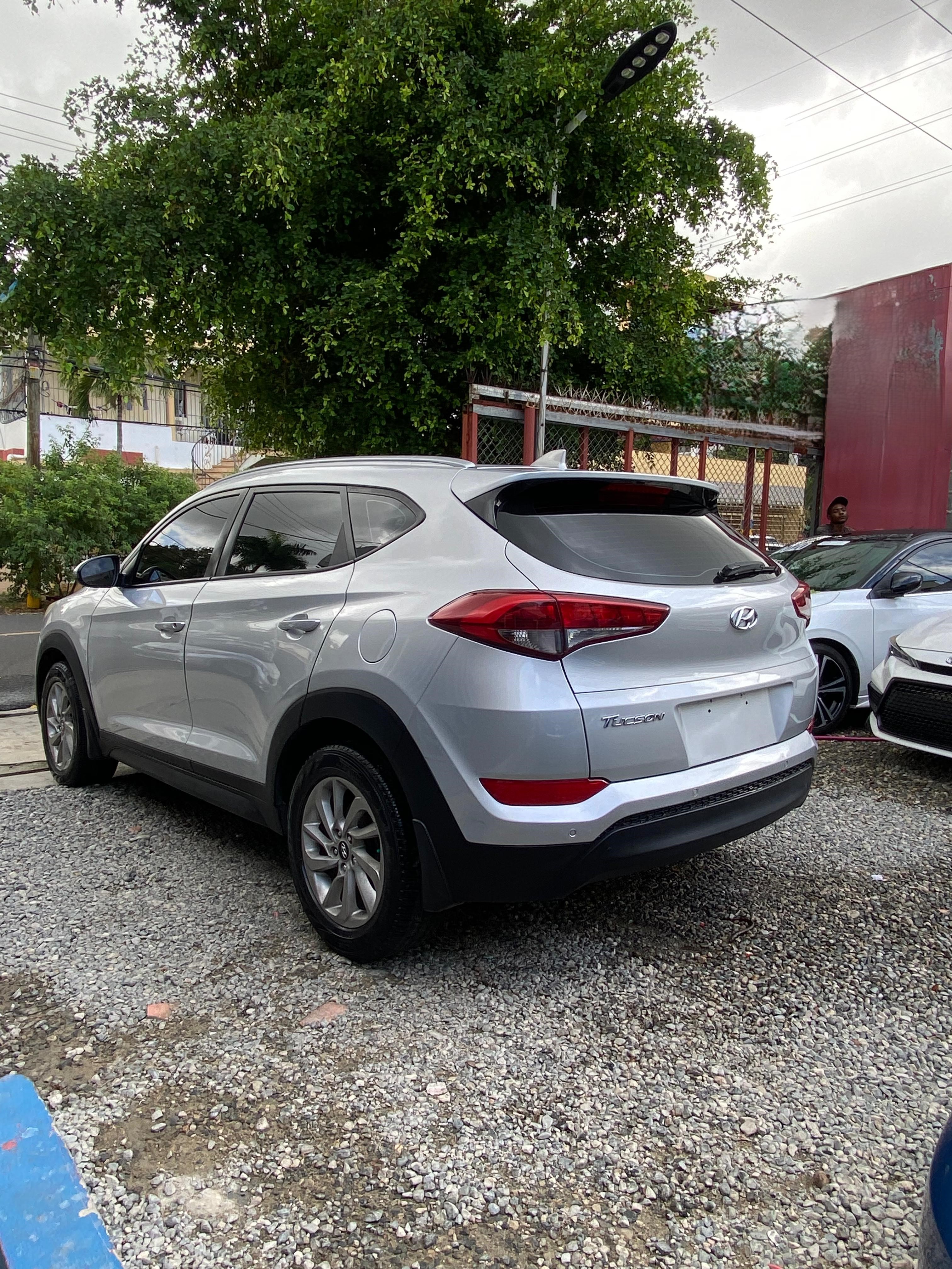 HYUNDAI TUCSON 2016 Foto 7280630-7.jpg