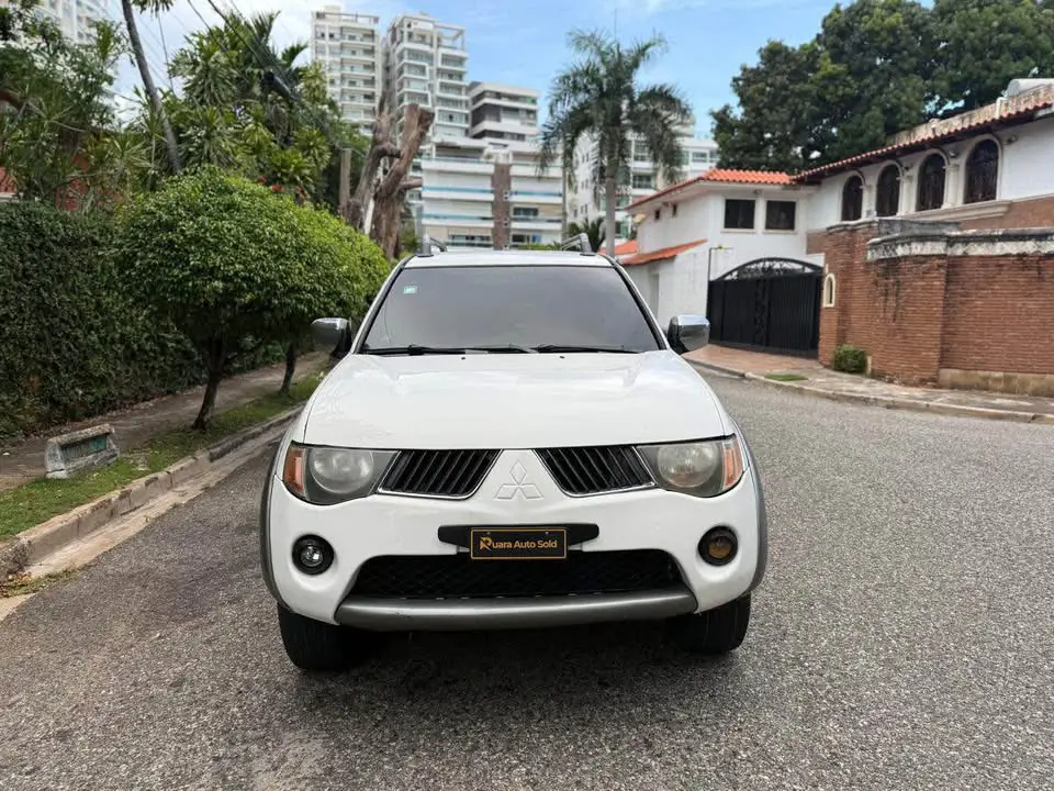 Mitsubishi L200 Sportero - DIESEL - 4X4 2007 Foto 7280667-5.jpg