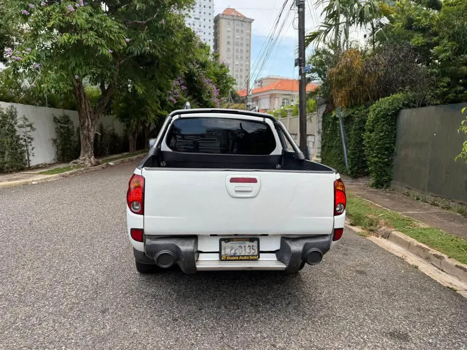 Mitsubishi L200 Sportero - DIESEL - 4X4 2007 Foto 7280667-7.jpg