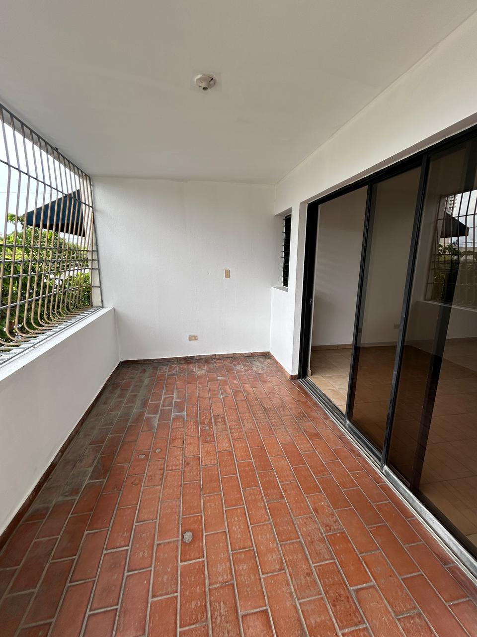 Apartamento en alquiler  Bella Vista Proximo a Bella Vista Mall Foto 7280681-4.jpg