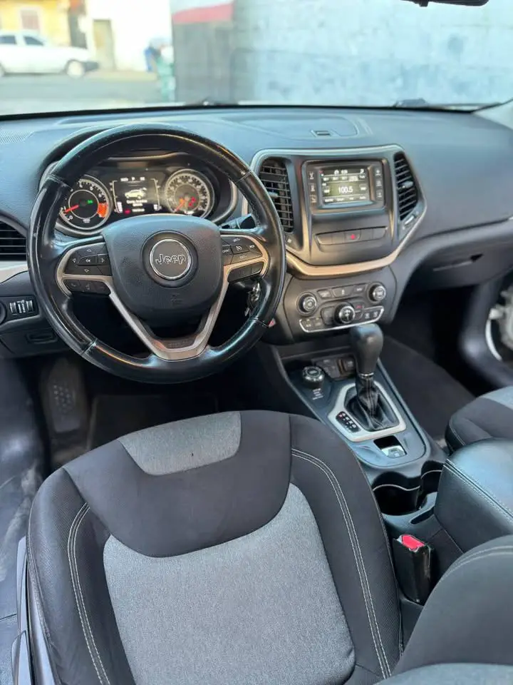 Jeep Cherokee Latitude Sport 2018 Foto 7280717-5.jpg