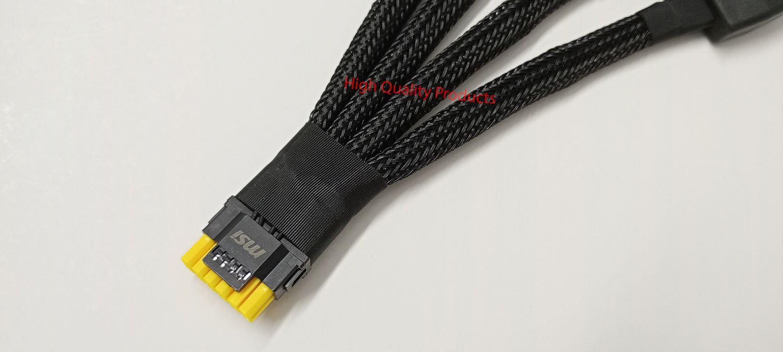 -----Cable MSI 4x Pci-e 8-Pin to 2VHPWR for Geforce RTX 5090 Foto 7280924-3.jpg