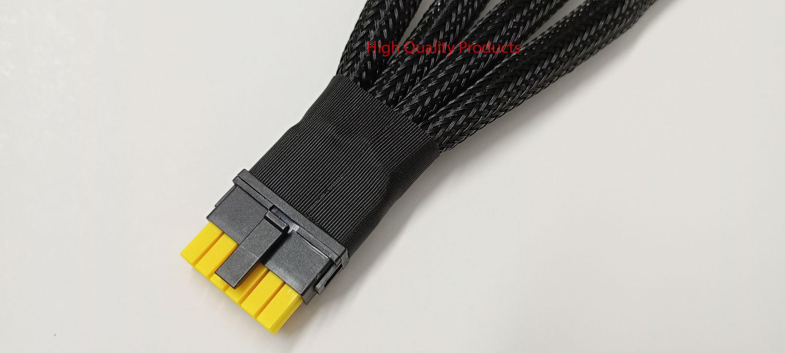 -----Cable MSI 4x Pci-e 8-Pin to 2VHPWR for Geforce RTX 5090 Foto 7280924-4.jpg