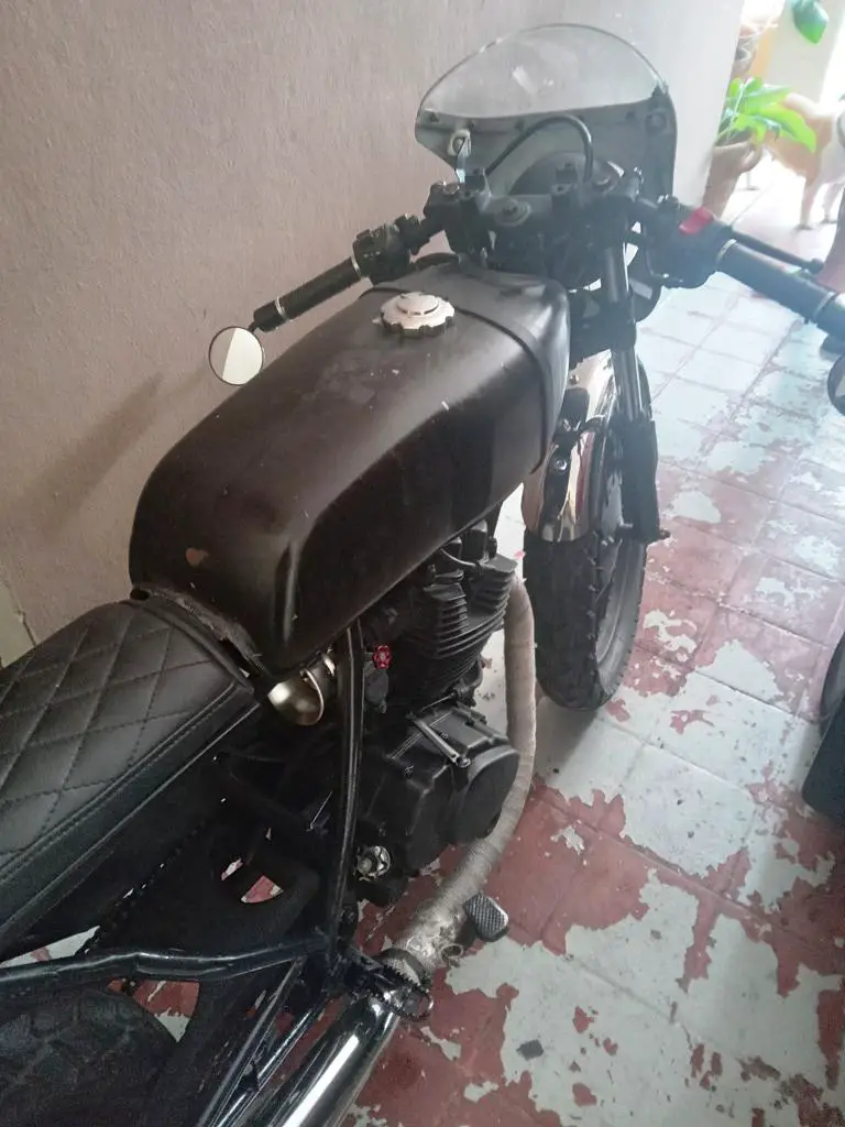 Motocicleta Yamaha Cafe Racer 250cc  Foto 7281029-5.jpg