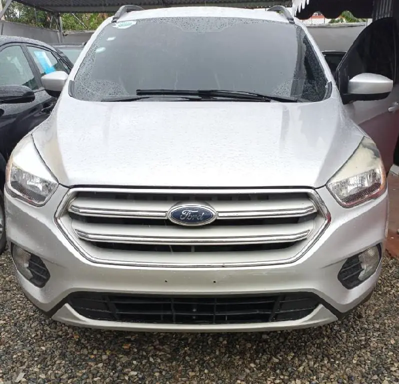 FORD ESCAPE 2018 Foto 7281318-2.jpg