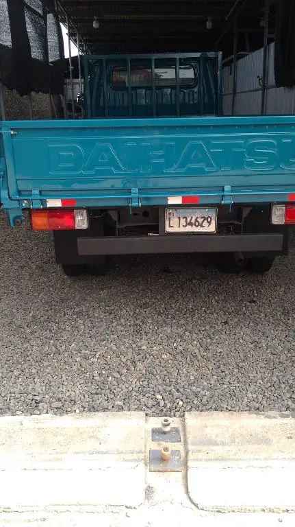 Vendo camion daihatsu delta 1999 largo Foto 7281325-4.jpg