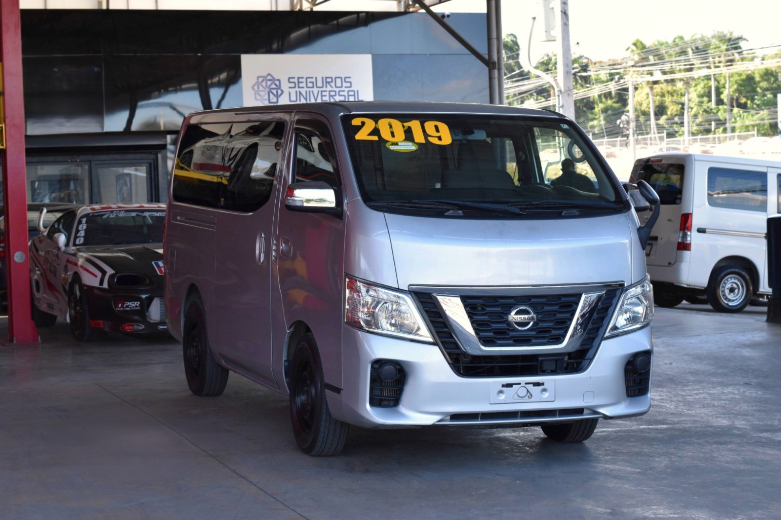 NISSAN NV 350 CARAVAN 2019 Foto 7281636-2.jpg
