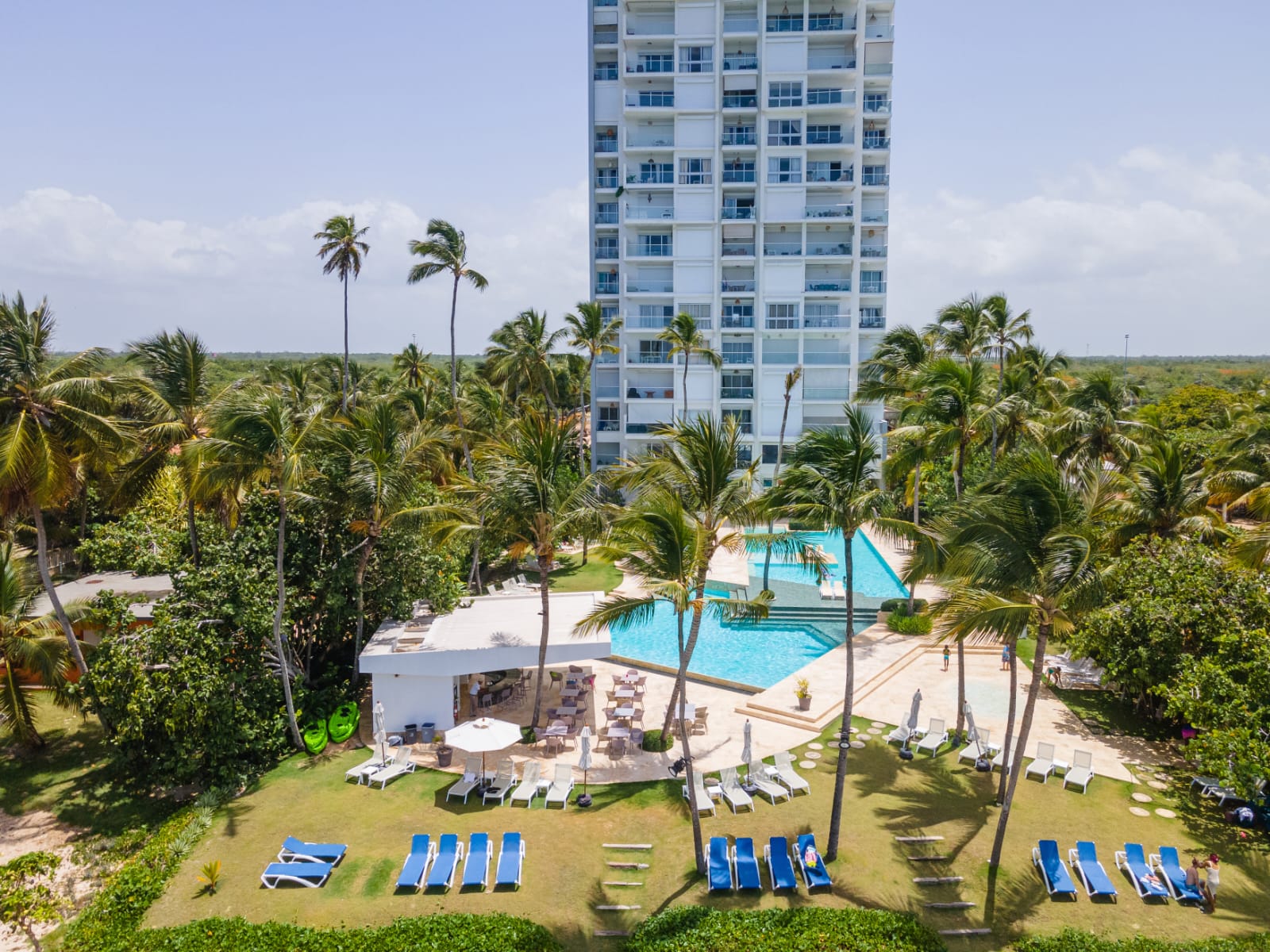 VENDO APARTAMENTO UBICADO EN JUAN DOLIO Foto 7281859-1.jpg