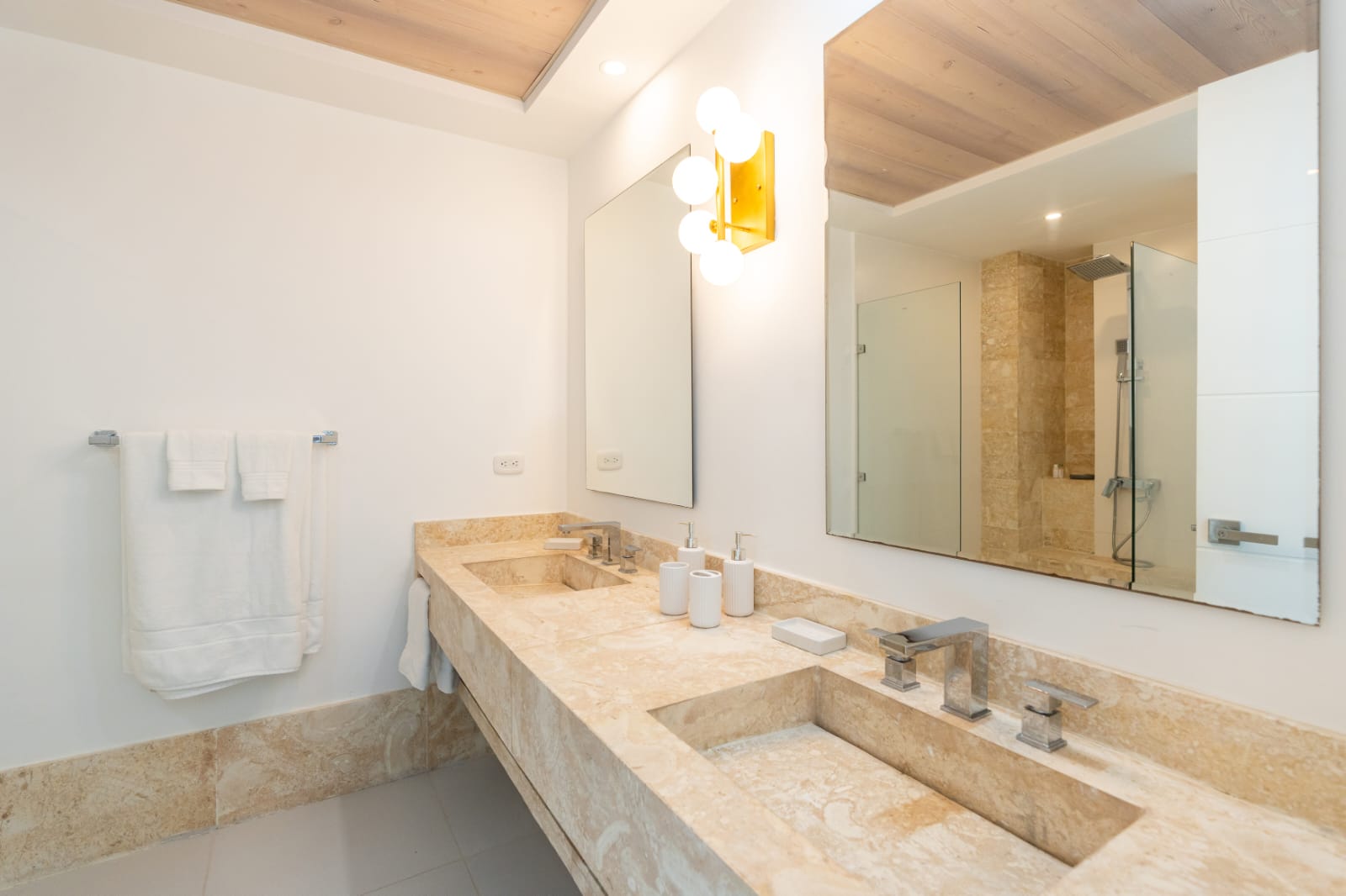 VENDO APARTAMENTO UBICADO EN JUAN DOLIO Foto 7281859-12.jpg