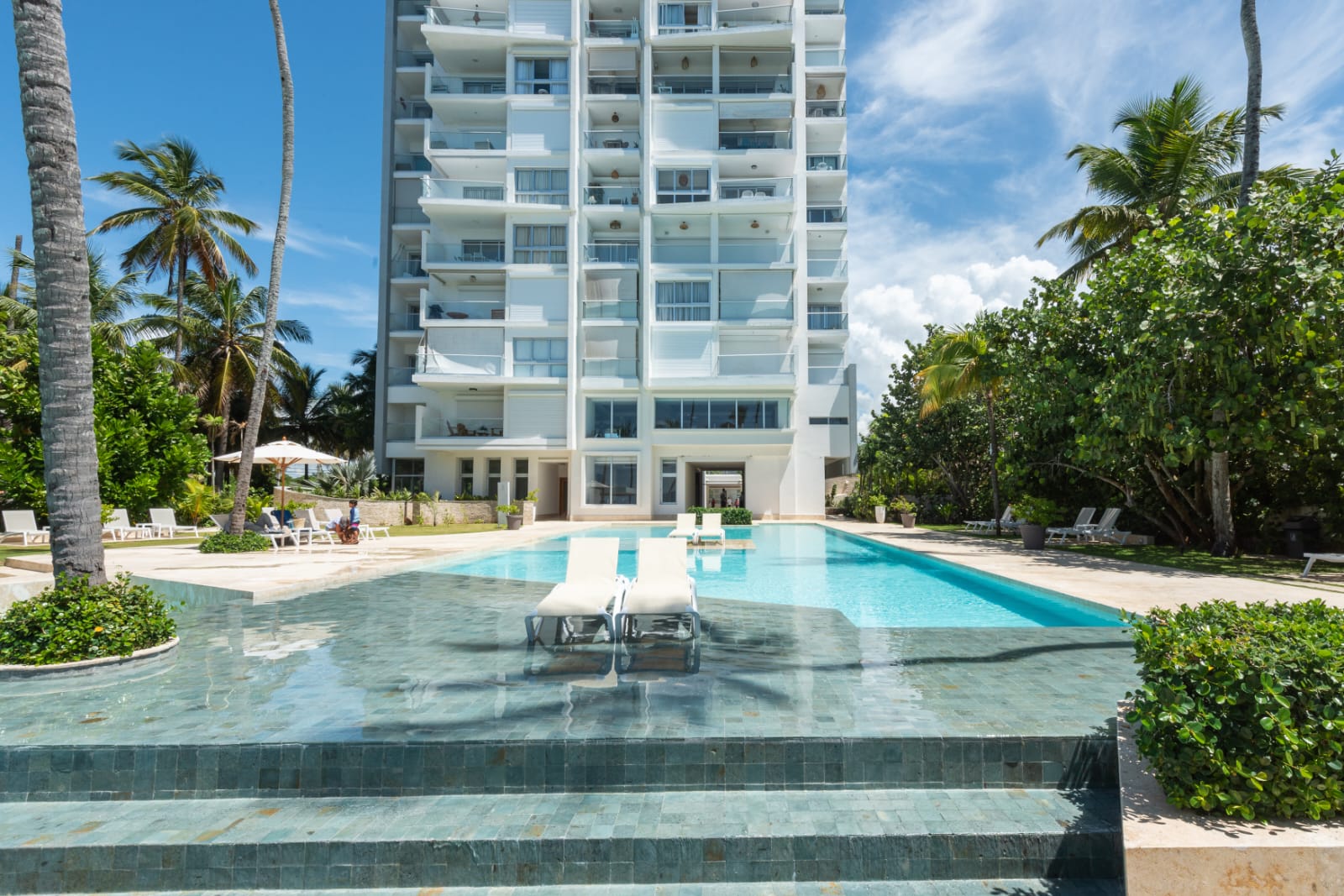 VENDO APARTAMENTO UBICADO EN JUAN DOLIO Foto 7281859-2.jpg