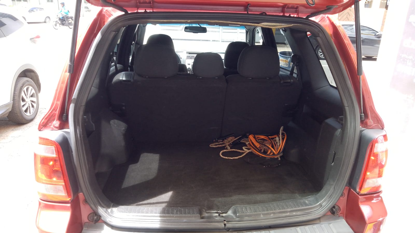  FORD ESCAPE     Foto 7281929-6.jpg
